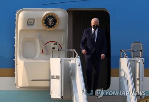 バイデン米大統領が韓国到着　３日間の訪問日程スタート