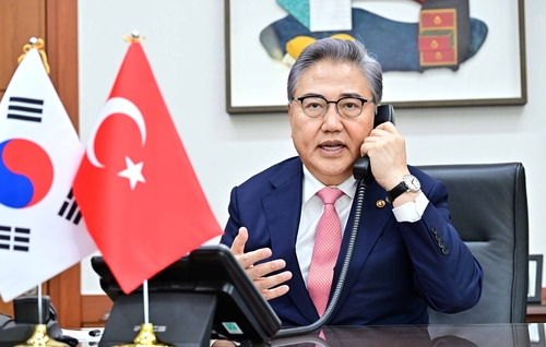 韓国外相「可能な全ての支援を提供」　トルコ外相と電話会談