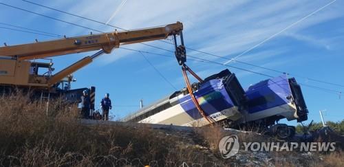 KTX 탈선 원인 놓고 추측 무성… '한파와 연관' 추정도(종합)