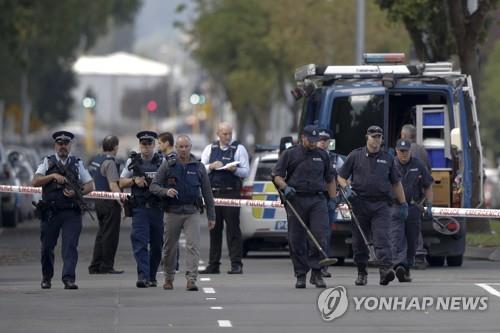 "뉴질랜드 테러범, 인터넷·SNS 활용해 홍보 극대화"