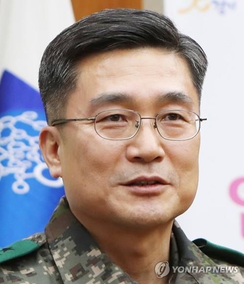 대장급 軍인사 '기수파괴·쇄신'…합참서 육·공군총장 발탁(종합)