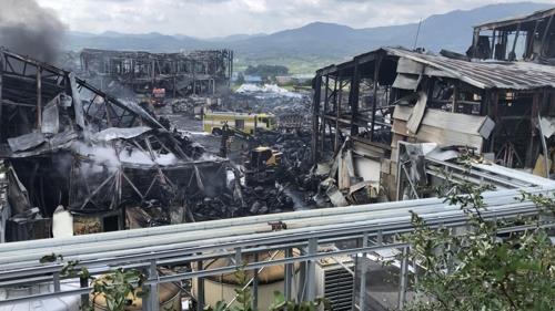 충주 중원산단 화재 실종자 못찾아…내일 수색 재개