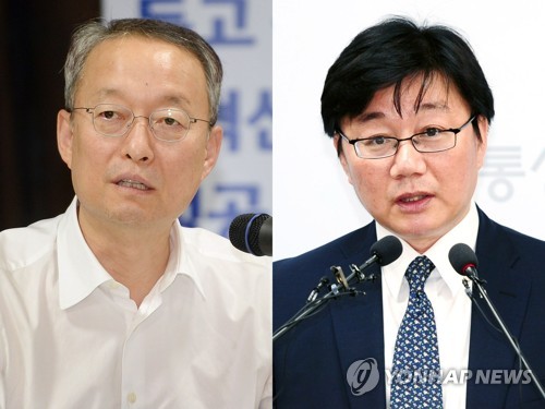 백운규 전 산업부 장관(왼쪽) 채희봉 전 청와대 비서관