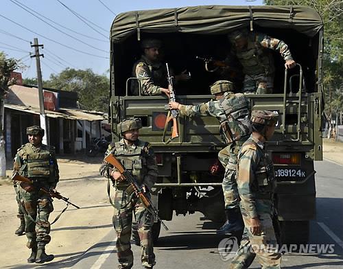 인도 동북부서 반군 매복기습에 군 대령 등 7명 사망