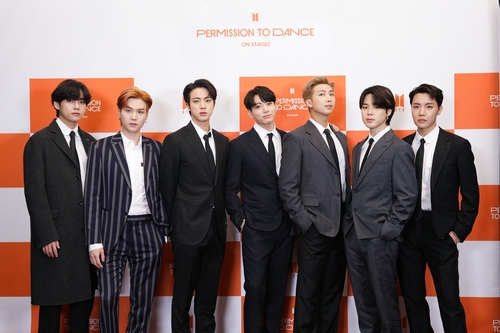 BTS, 그래미에 "열번찍어 안넘어가는 나무 없어…뛰어넘을 장벽"(종합)