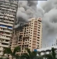 인도 뭄바이 고층 아파트서 화재…