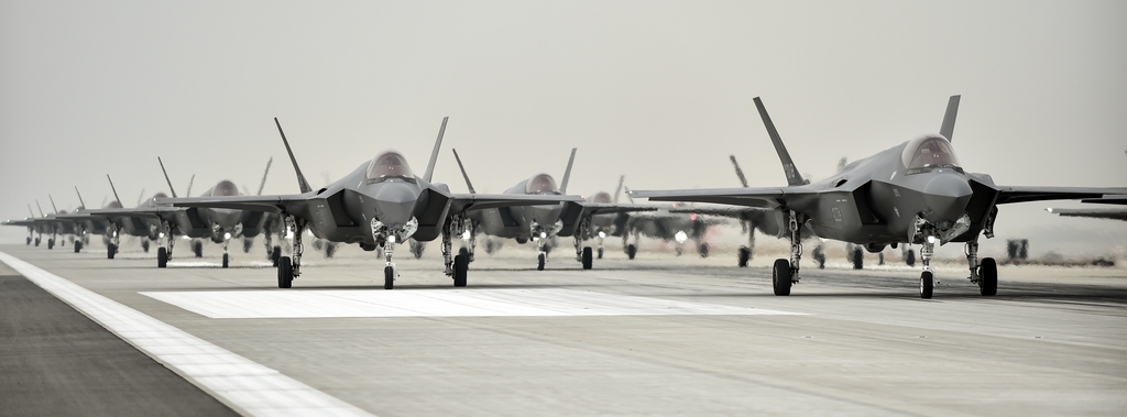 25일 엘리펀트 워크 훈련하는 F-35A 스텔스 전투기