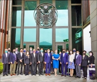 대만 의원들, 대만주재 美대사관 격 첫 방문…IPEF 참여 희망