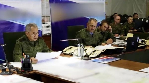 "러시아 국방장관, 우크라 작전 지역 자국 군부대 방문"