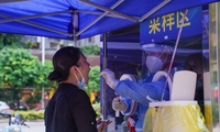 중국 신규 감염 1천명 육박…중·소도시서 확산세