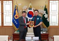 베트남 경찰, 한국 포렌식 기술 벤치마킹…경기남부경찰청 견학