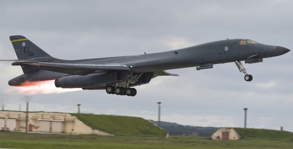 美전략폭격기 B-1B