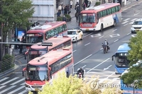 경기도 광역버스 44%, 18일부터 '입석 승차 중단'
