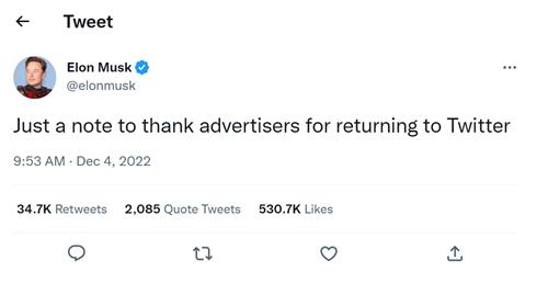 지난 4일 트위터로 돌아온 광고주들에게 감사 인사를 하는 일론 머스크의 트윗