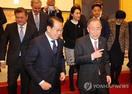 권영세 장관과 반기문 전 유엔 사무총장