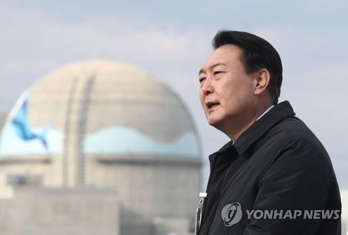 2021년 울진군 신한울 3·4호기 건설중단 현장을 방문한 윤석열 당시 대선 후보 