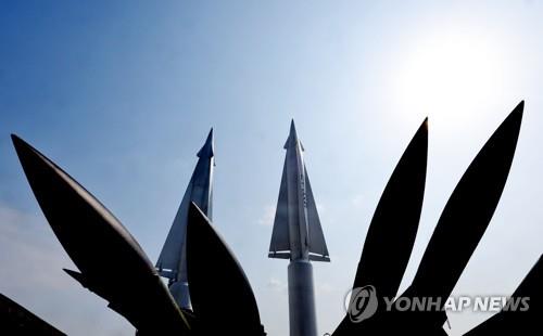 서울 용산구 전쟁기념관 야외 전시장에 전시된 미사일 모습