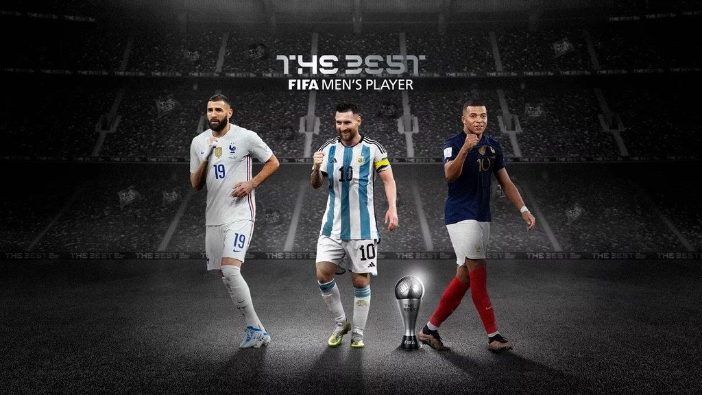 2022 FIFA 올해의 남자선수상 최종 후보, 왼쪽부터 벤제마, 메시, 음바페.