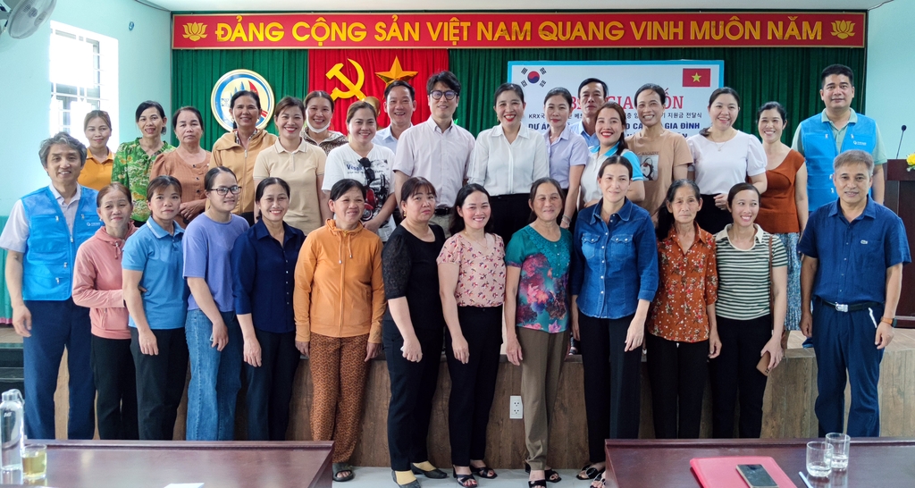 2023년 한국거래소(KRX) 베트남 암소은행사업 전달식
