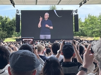 [르포] 애플 WWDC, 전세계 시선 모은 40분…팀쿡의 "원 모어 씽"에 환호