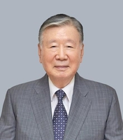 '광복절 특사' 이중근 부영 창업주 경영 복귀…"국민 기대 보답"