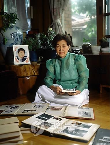 박목월 시인의 부인 유익순 여사(1986년)