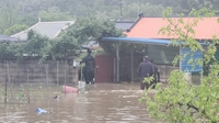 급류에 70대 사망·마을침수…어린이날 폭우에 경남서 피해 속출