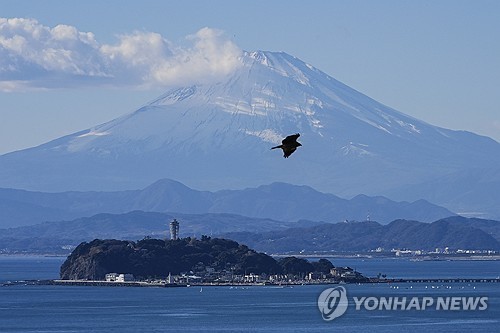 "화산재 30㎝이상이면 피난"…日, 후지산 분화시 행동 지침 정리