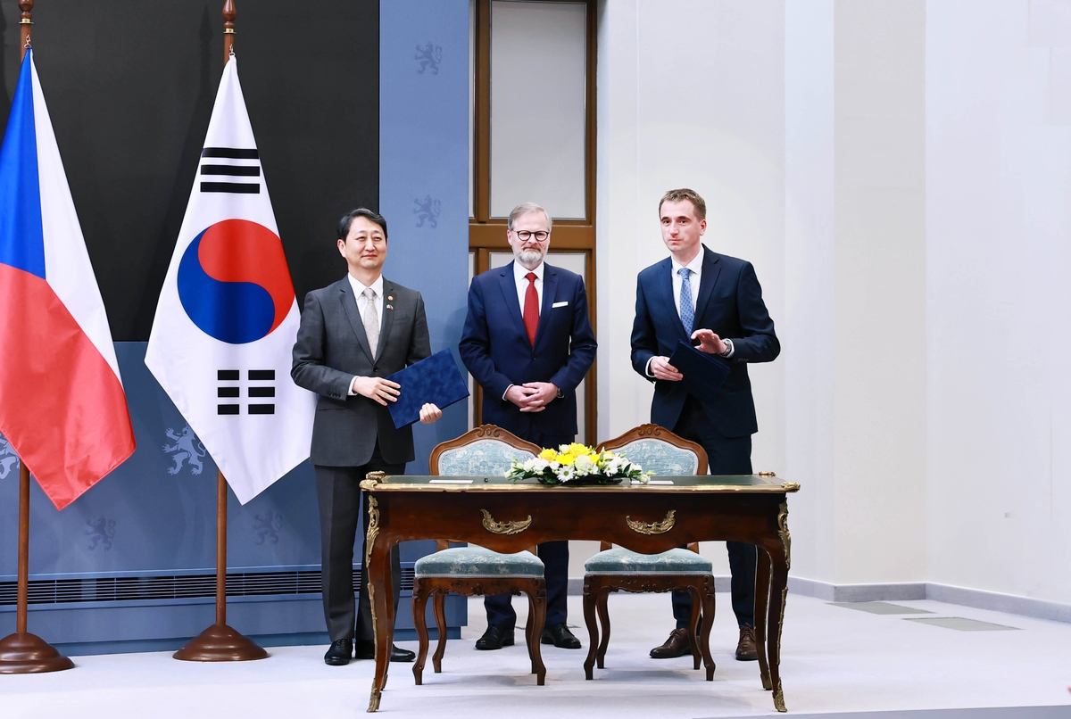 한·체코, 원전·첨단산업 협력 강화키로…MOU·협약 14건 체결