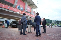강원FC 홈경기에 춘천시장 출입제한…지역 정가 갈등 비화