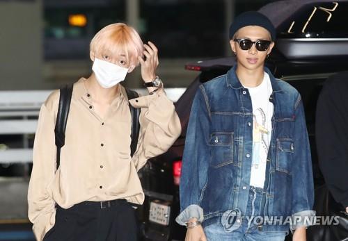 BTS RM·뷔 오늘 전역…하이브 사옥엔 '위 아 백'