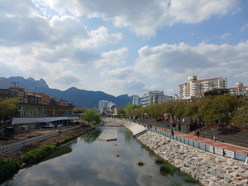 물소리 들으며 물멍·북한산 보고 산멍…우이천에 수변활력거점