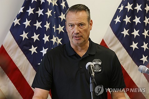 美이민당국 '무연고 국가로 이민자 즉각 추방 가능' 방…