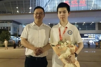 '국제수학올림피아드 1위' 중국팀의 뇌성마비 고교생 '화제'