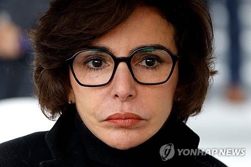 佛문화장관·카를로스 곤 前닛산 회장 부패 혐의 기소