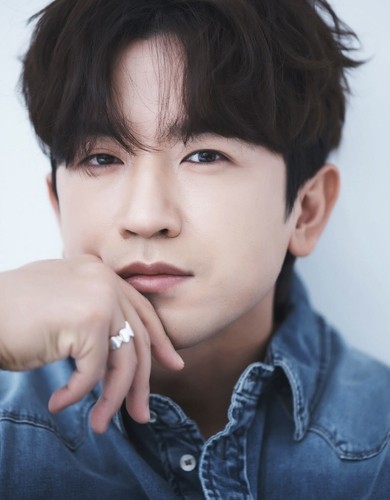 신화 이민우 결혼…오랜 인연과 한 가족 되기로