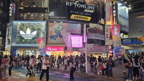13일 '대만의 명동'이라 불리는 타이베이 시먼딩 거리