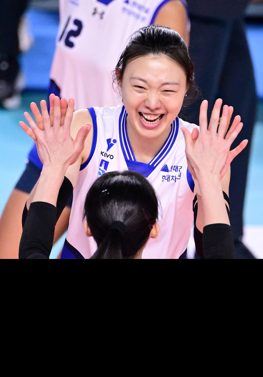 여자배구 '전설' 양효진, V리그 사상 첫 8천득점 대기록 작성