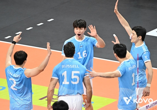 '러셀 34점' 대한항공, OK 부산 개막전서 완승으로 선두 도약(종합)