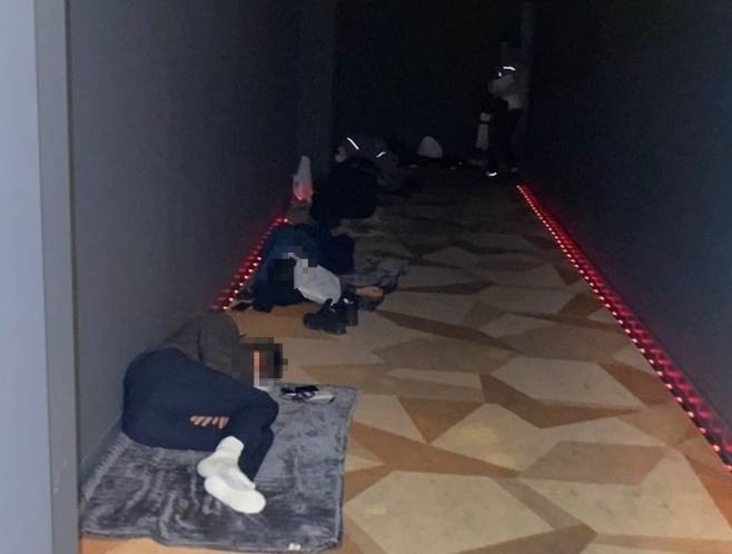 ¿µÈ°ü º¹µµ¿¡¼ ÀáÀ» ûÇÏ´Â °æÂû°üµé