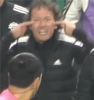 '정말 인종차별?'…전북 외국인 코치 손동작 논란 K리그 상벌위로