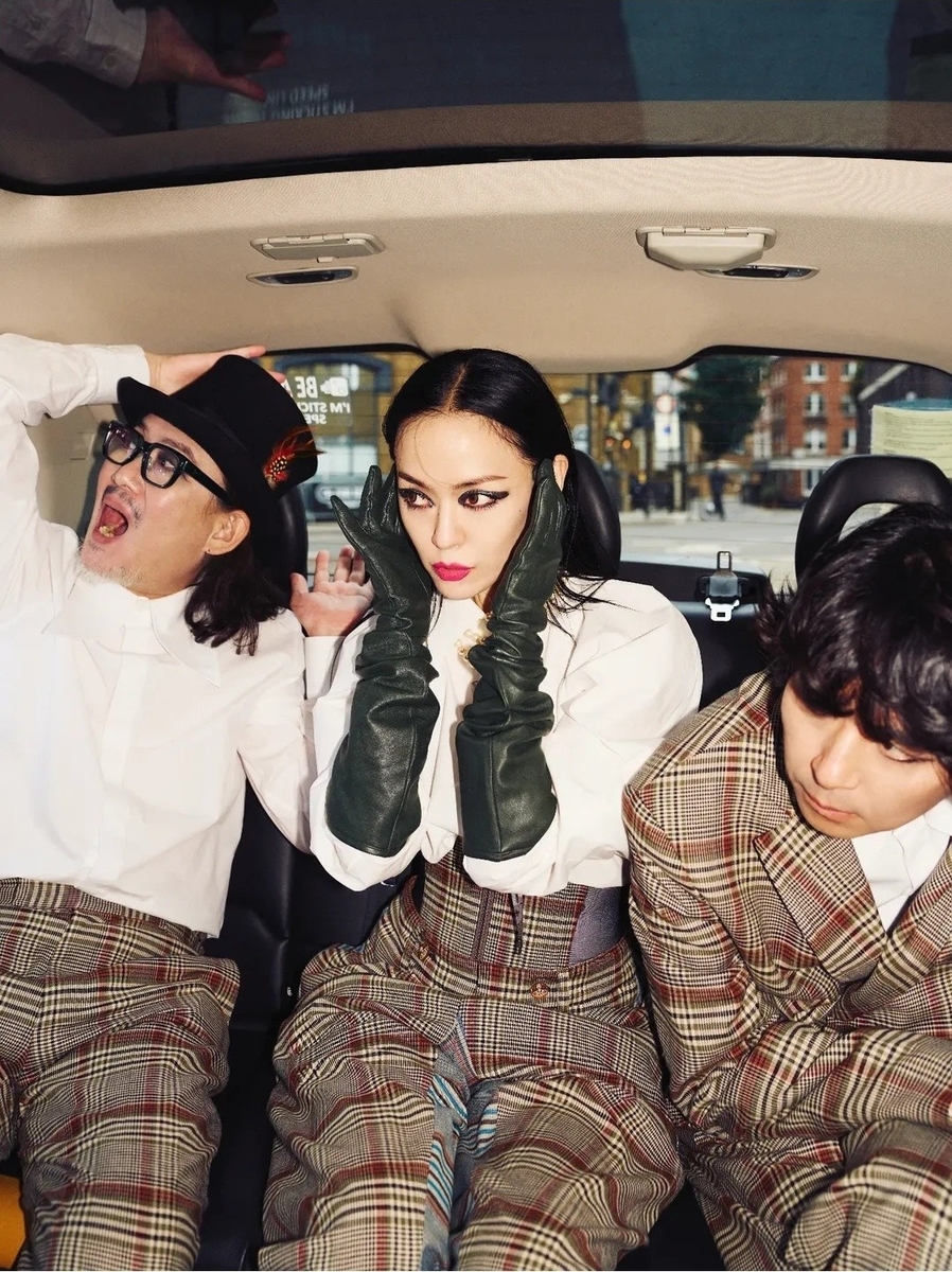 자우림 전쟁 같은 경쟁과 혼란…음악이 위로·치유되길