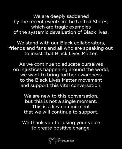 En la fotografía se muestra un comunicado de la agencia de representación SM Entertainment, para mostrar su apoyo al movimiento estadounidense Black Lives Matter. El comunicado fue publicado en la cuenta de Twitter de la compañía @SMTOWNGLOBAL. (Prohibida su reventa y archivo)