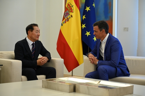 El vicepresidente de Samsung solicita al presidente español apoyo a la candidatura de Busan para la Expo Mundial 2030