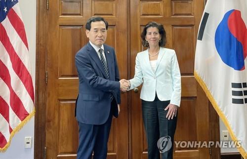 Corea del Sur expresa preocupaciones sobre extensos impactos negativos en los lazos bilaterales por la IRA de EE. UU.