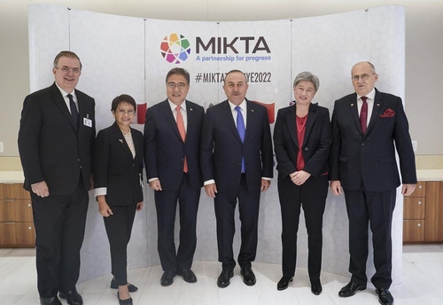 Los cancilleres del MIKTA discuten las maneras de fortalecer el multilateralismo