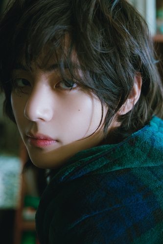 La foto, sin fechar, proporcionada por BigHit Music, muestra a V, de BTS. (Prohibida su reventa y archivo)