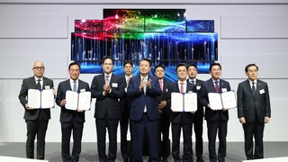 Yoon visite le campus de Samsung Display pour célébrer un nouveau plan d'investissement