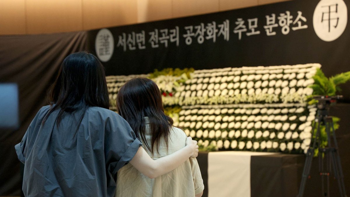 화성 공장화재 참사 나흘째 신원확인 미완…사진 없는 분향소 | 연합뉴스