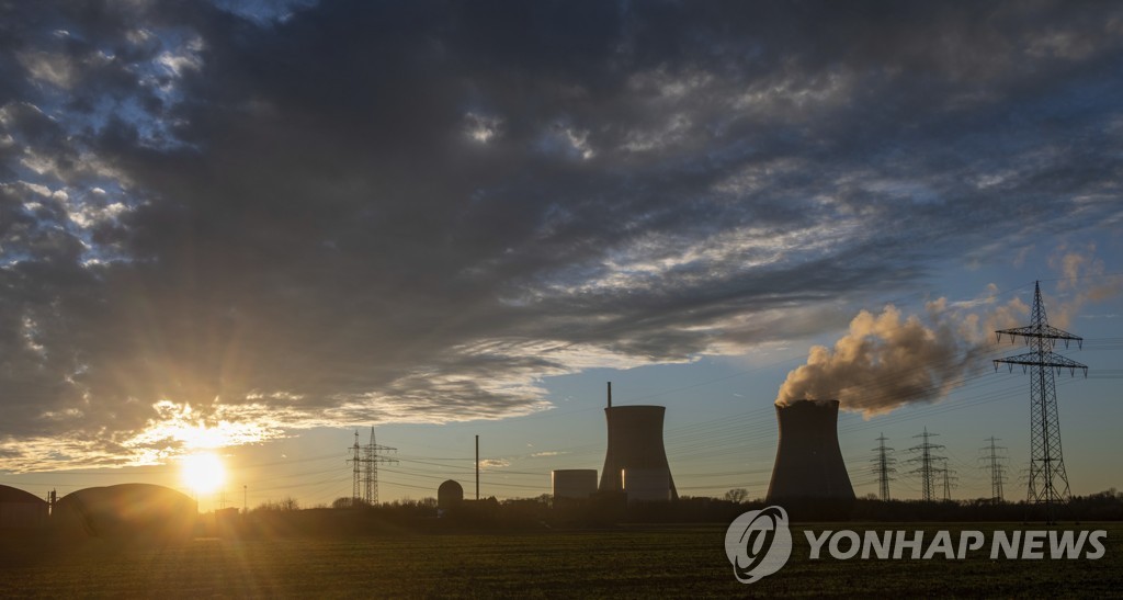 독일에 있는 원자력 발전소 [AP 연합뉴스 자료사진. Stefan Puchner/dpa via AP. 재판매 및 DB 금지]